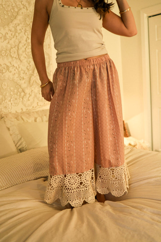 Rose Capris