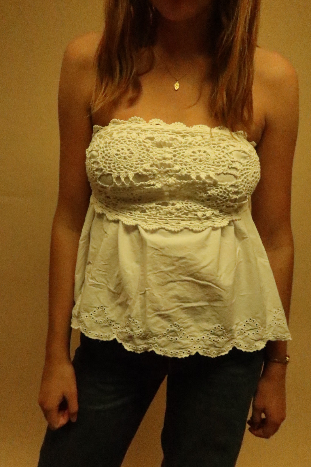 Doily top